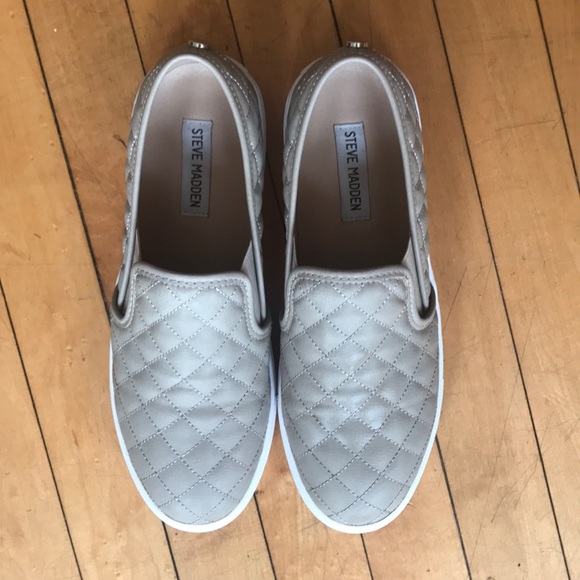Steve Madden 9.5 shoes - Picture 2 of 3